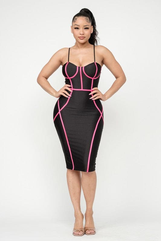 Bring a sultry style to your night-out look with this alluring color block contrast taping knee length bodycon dress. It features a sleeveless sweetheart neckline, adjustable spaghetti straps for a customized fit, highlighted seams down the front to create an hourglass illusion Front view.