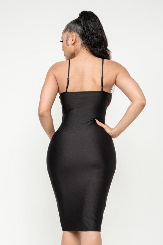 Bring a sultry style to your night-out look with this alluring color block contrast taping knee length bodycon dress. It features a sleeveless sweetheart neckline, adjustable spaghetti straps for a customized fit, highlighted seams down the front to create an hourglass illusion Back view.